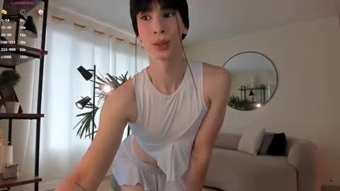 Einyel  online show from November 25, 8:20 pm