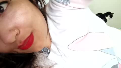Snapshot of eireneninon chatting on July 23, 2:26 pm Eirene online show from July 23, 2:26 pm