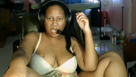 Eirondra Valeen online show from April 6, 4:32 am