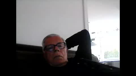 eisbaer1957 online show from May 5, 11:40 am