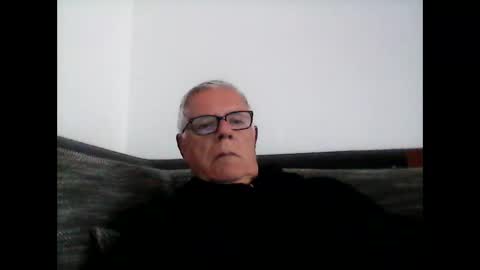 eisbaer1957 online show from May 6, 12:21 pm