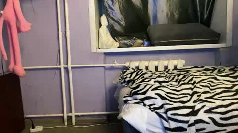 Snapshot of eitanhere chatting on February 28, 12:11 am Eitan online show from February 28, 12:11 am