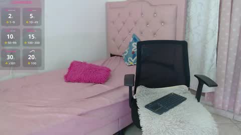 Eiza  online show from March 29, 11:49 pm