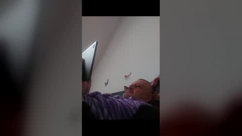 Snapshot of ekspansion chatting on January 7, 8:50 am Ekspansion online show from January 7, 8:50 am