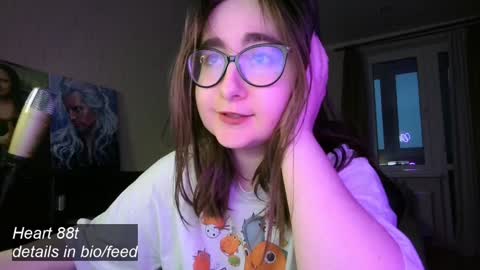 If you like it when I meow give me a thumbs up online show from February 8, 3:53 pm