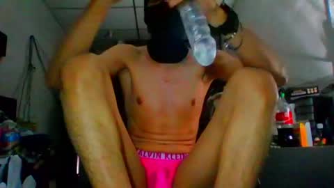 Snapshot of el_twink chatting on May 14, 10:11 am el_twink online show from May 14, 10:11 am
