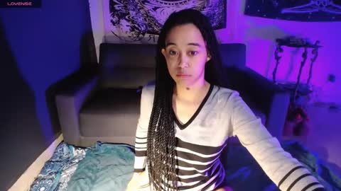 Snapshot of ela_0 chatting on January 26, 5:34 am Ela  Help me reach 100 thumbs up online show from January 26, 5:34 am