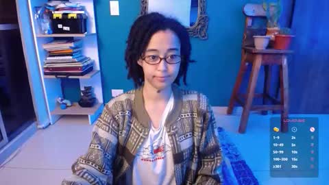 Snapshot of ela_0 chatting on October 26, 7:47 am Ela  Help me reach 100 thumbs up online show from October 26, 7:47 am