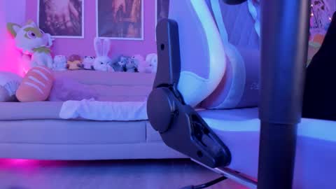 Ela online show from February 24, 6:55 am