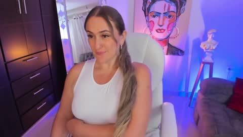 LOREIN online show from January 30, 3:19 pm