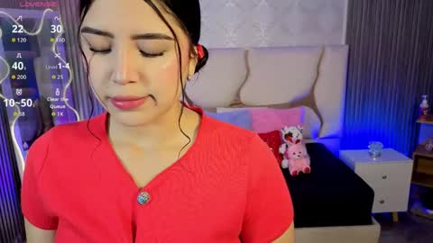 ela_tay1 online show from May 28, 7:22 pm
