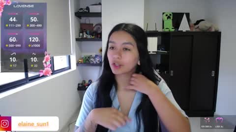 Elaine eli online show from March 27, 10:31 pm