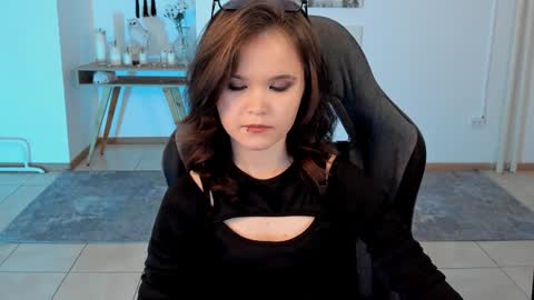 Your sweet girl online show from February 1, 1:34 am