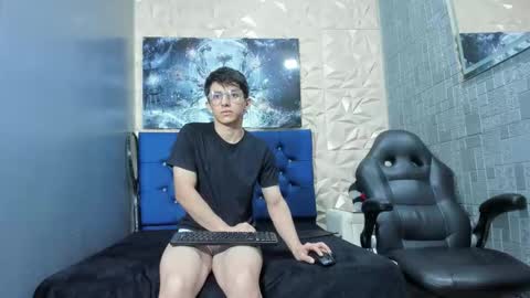 Elan Giralon online show from March 4, 12:27 am