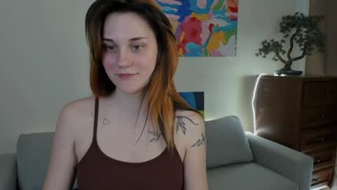 Elani online show from April 29, 1:26 pm