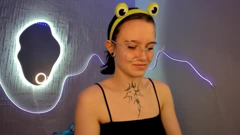 elastikiss online show from March 7, 4:37 pm