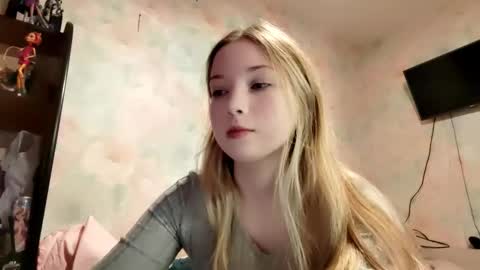 MIa online show from April 11, 1:43 am