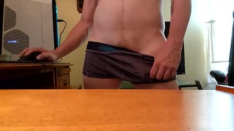 Snapshot of eldano3399 chatting on May 15, 8:05 pm eldano3399 online show from May 15, 8:05 pm
