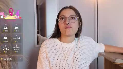 Elecktra online show from March 6, 7:54 pm