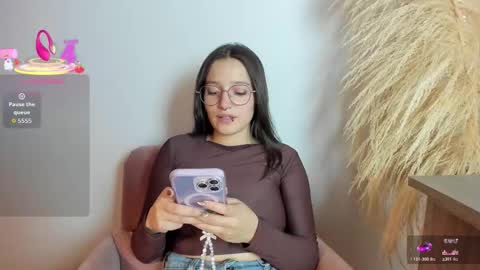 Elecktra online show from March 7, 7:33 pm