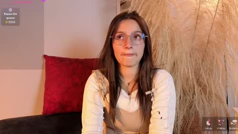 Elecktra online show from April 8, 7:25 pm