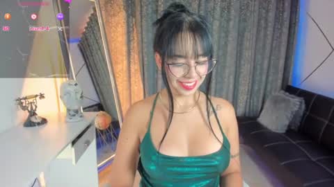 Snapshot of electrahott chatting on June 24, 4:28 pm My favorite tip 333 222 111 99 66 44 online show from June 24, 4:28 pm