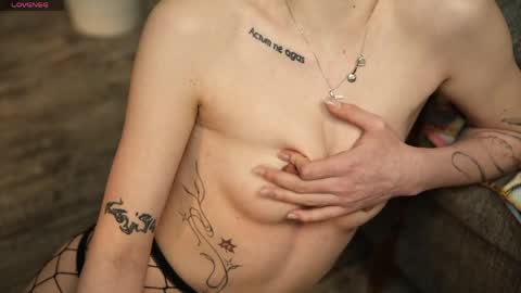 Jess online show from April 11, 8:46 pm