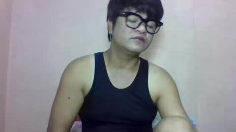 Snapshot of elektra247 chatting on April 13, 5:46 am nolan online show from April 13, 5:46 am