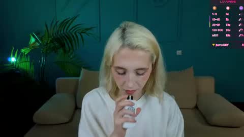Elen  online show from July 4, 5:24 am