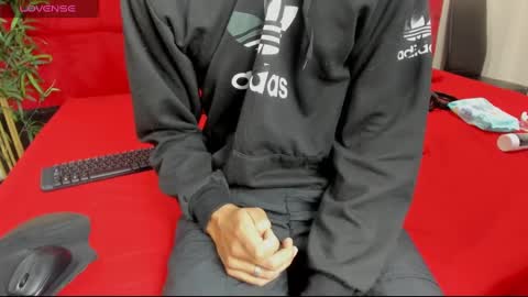 Elena  Derek online show from January 6, 6:31 pm