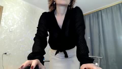 Snapshot of elenaza chatting on November 23, 10:15 am elenaza online show from November 23, 10:15 am