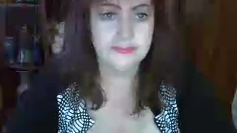 Snapshot of elenazed chatting on July 8, 8:08 am ElenaZed online show from July 8, 8:08 am