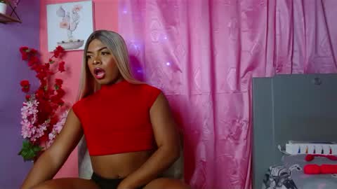 eletrabrowns online show from January 29, 11:35 pm