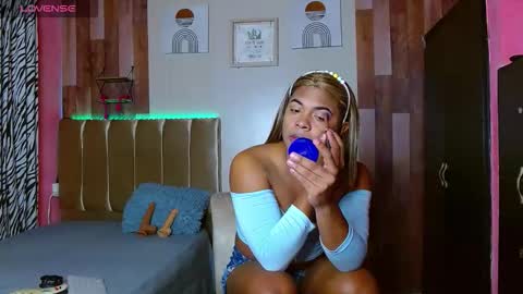 eletrabrowns online show from February 11, 11:32 pm