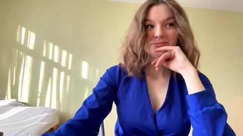 Snapshot of elfredabalderama chatting on February 26, 9:08 am Mila online show from February 26, 9:08 am