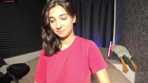 Snapshot of elfy_rare chatting on September 29, 4:12 pm Elfy online show from September 29, 4:12 pm