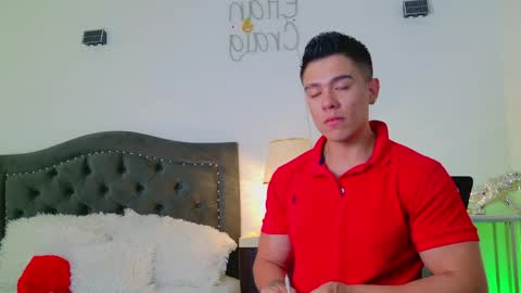 Elian online show from May 3, 11:55 pm