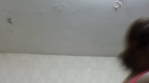 elianis598477 online show from July 3, 12:22 pm