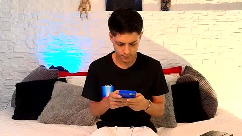 elias_salvatore_ online show from May 27, 3:09 pm