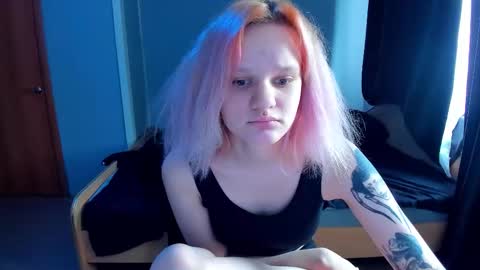elieiza_xo online show from March 10, 10:20 am