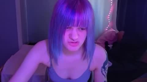 elieiza_xo online show from March 27, 9:10 am