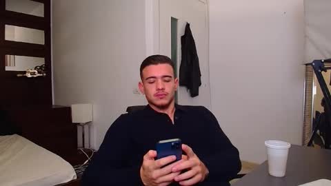 ElijahThorne online show from November 24, 5:29 am