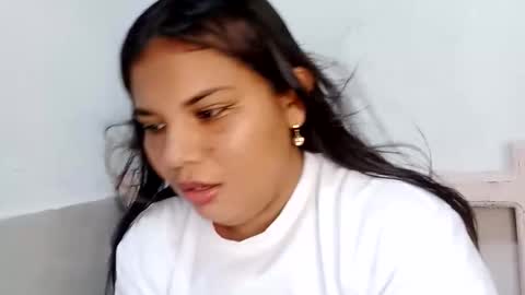 elimendez12 online show from February 25, 7:12 pm