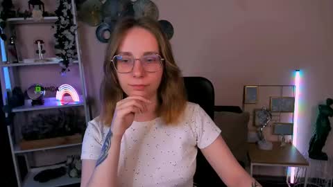 Elin online show from May 19, 5:58 am