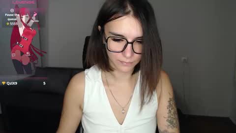 Snapshot of elina_posh chatting on December 4, 4:05 pm Liza online show from December 4, 4:05 pm