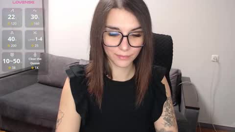Snapshot of elina_posh chatting on March 27, 9:21 am Liza online show from March 27, 9:21 am