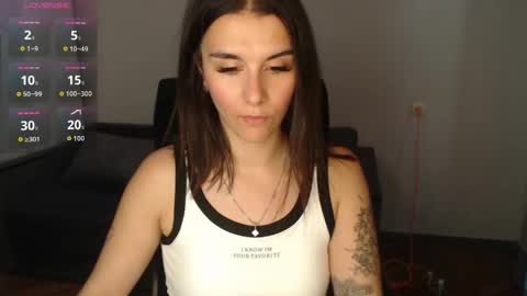 Snapshot of elina_posh chatting on May 24, 10:53 am Liza online show from May 24, 10:53 am