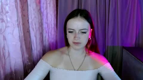 Snapshot of elinastar chatting on July 9, 7:01 am ElinaStar online show from July 9, 7:01 am