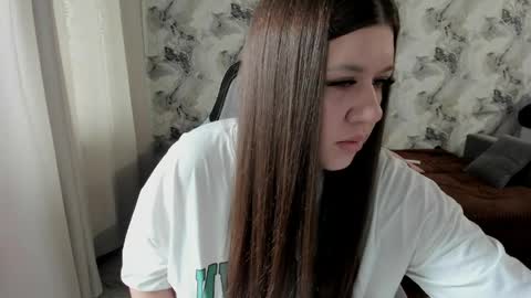 Aletta Oushen online show from May 23, 9:24 am