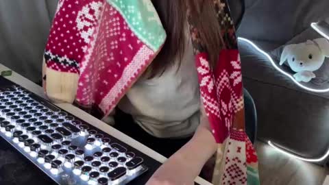 Snapshot of elisa_north chatting on February 2, 5:21 am Elisa North online show from February 2, 5:21 am